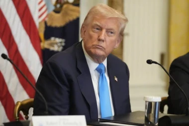 TRAMPOVA LJUBIMICA DOBIJA ZAŠTITU: Tajna služba biće 24 sata dnevno kraj nje (FOTO)