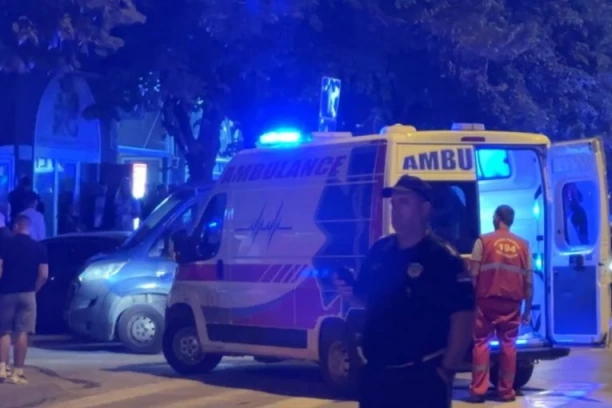 HOROR U POŽAREVCU! Svađa dve devojčice eskalirala u fizički sukob majki, ŽENE POTEGLE NOŽEVE I KRENULE JEDNA NA DRUGU!