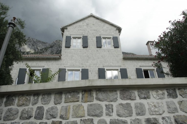 Elena Karaman i Jugoslav Karić kuća Ljuta Kotor