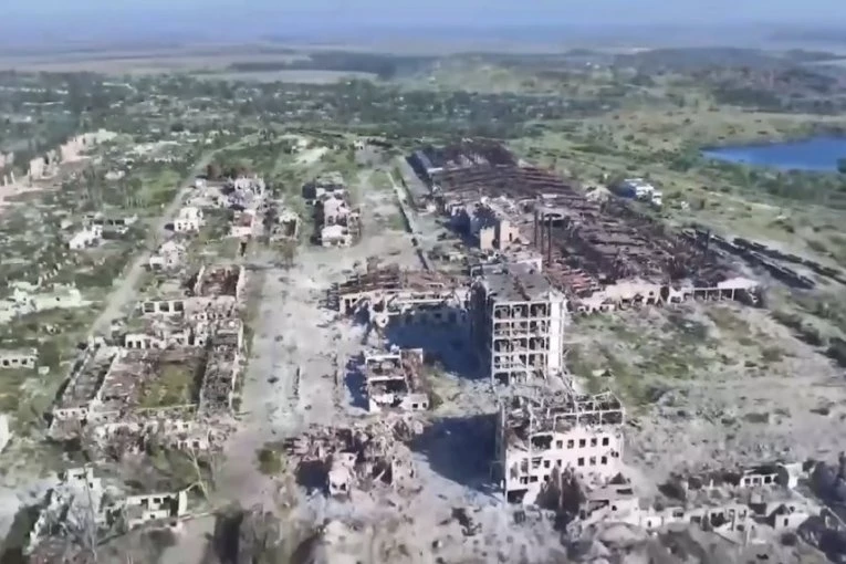 RUSI MASNO SLAGALI: Časiv Jar i dalje u rukama Ukrajinaca