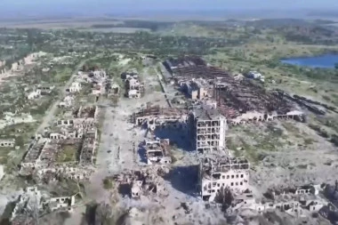 RUSI MASNO SLAGALI: Časiv Jar i dalje u rukama Ukrajinaca