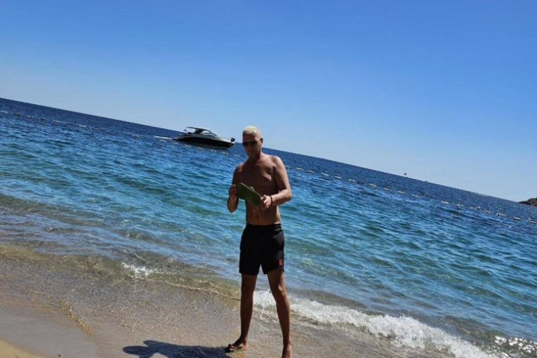 Milan Milošević paparaco