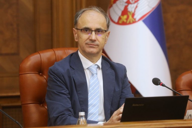 EVO KADA POČINJE NOVA ŠKOLSKA GODINA! Završen sastanak premijera Macuta sa rektorima univerziteta!