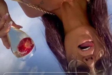 PRIZOR KOJI MAMI UZDAHE! Slađa Poršelina u nikad PROVOKATIVNIJEM izdanju, bujna zadnjica u prvom planu! (FOTO GALERIJA)