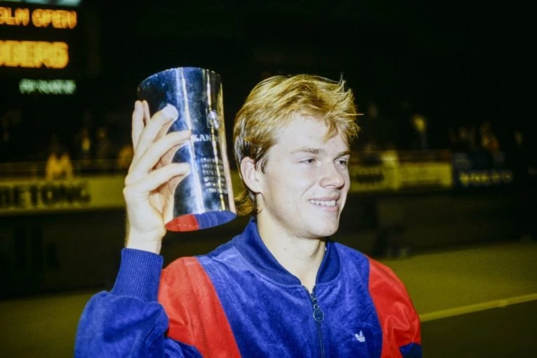 ON JE AKTER NAJVEĆE TENISKE TRAGEDIJE! Sudija je samo pao, NIKO NIJE MOGAO DA VERUJE ŠTA SE DESILO!