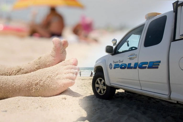 UHAPŠENA MAJKA! Devojčica pronađena mrtva na plaži, niko nije znao odakle je! Sada se pojavila JEZIVA SLIKA porodice dan pre njenog nestanka (VIDEO)