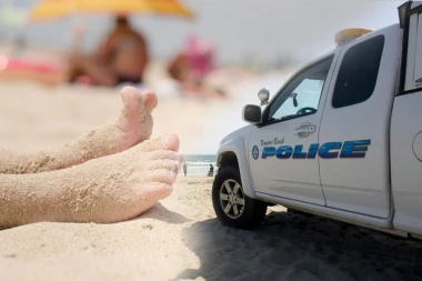 UHAPŠENA MAJKA! Devojčica pronađena mrtva na plaži, niko nije znao odakle je! Sada se pojavila JEZIVA SLIKA porodice dan pre njenog nestanka (VIDEO)