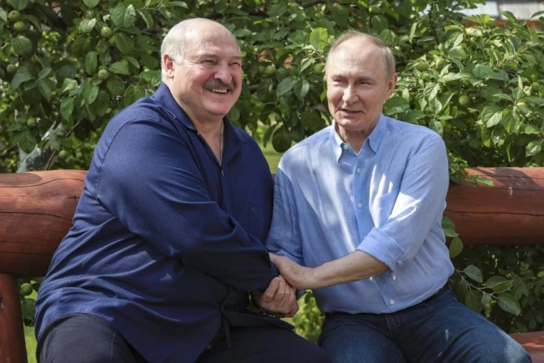 PUTIN POSLAO PORUKU LUKAŠENKU! Važna stvar je u pitanju