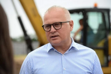 GORAN VESIĆ IZAŠAO IZ BOLNICE! Evo gde se sada nalazi bivši ministar