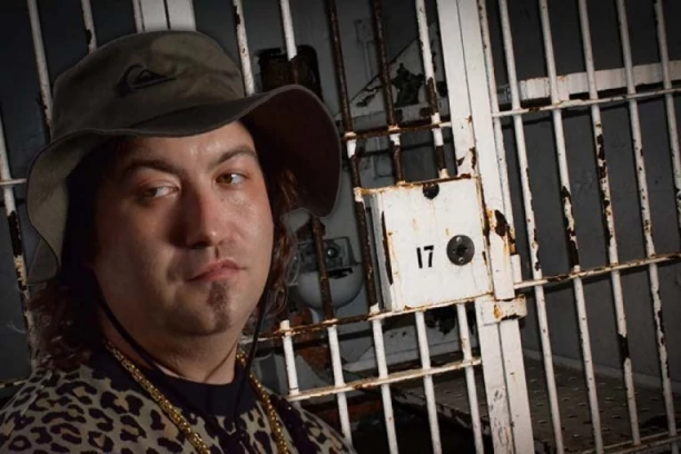 POZNATA LOKACIJA RASTE NAKON HAPŠENJA U MAKEDONIJI! Ovo su POSLEDNJE informacije o našem reperu kom su pronašli DROGU!