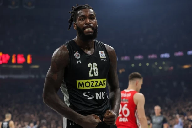 LESOR ZAPALIO MREŽE: Objavio sliku sina, grobari će se pokloniti zbog Žoca! (FOTO, VIDEO)