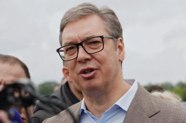 VUČIĆ O HAPŠENJU BIVŠIH MINISTARA: Žurilo im se jer su napravili dogovor - Tužilac otišao da se brčka na Sardiniju!