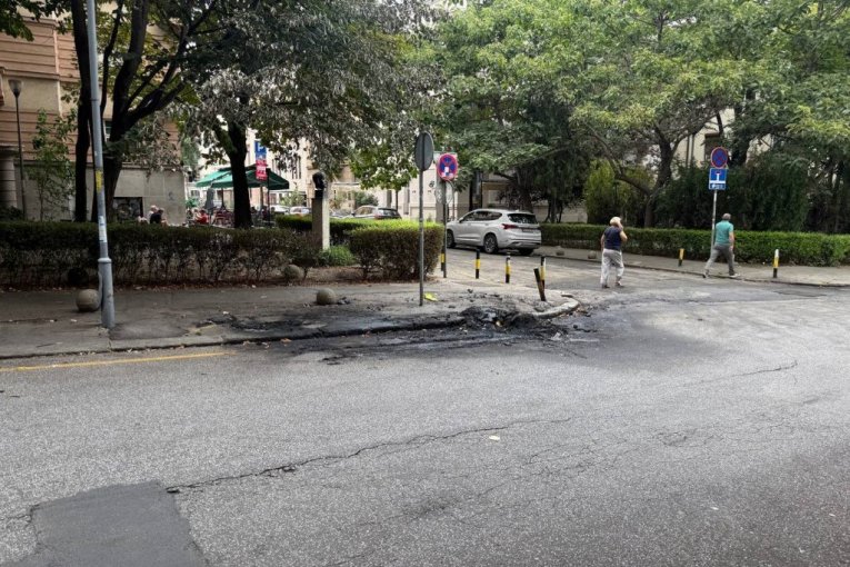 Zapaljen automobil partnera Olje Crnogorac