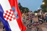 PRAVE HAOS U SRBIJI, A "OLUJU" SLAVE U HRVATSKOJ! Na dan kada se sećamo EZGODUSA, blokaderi dolivaju so na ranu! (FOTO)