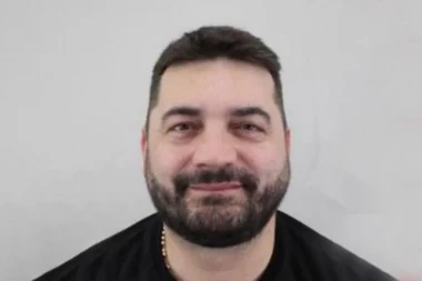 SUD U ČEŠKOJ GREŠKOM PUSTIO KRIMINALCA IZ SRBIJE! Mesecima za njim traga - OPASAN JE I NAORUŽAN! (FOTO)