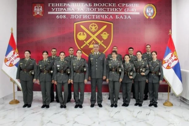 UKAZOM PREDSEDNIKA SRBIJE ALEKSANDRA VUČIĆA Najmlađi oficiri javili se na prve dužnosti u komandama i jedinicama Vojske Srbije