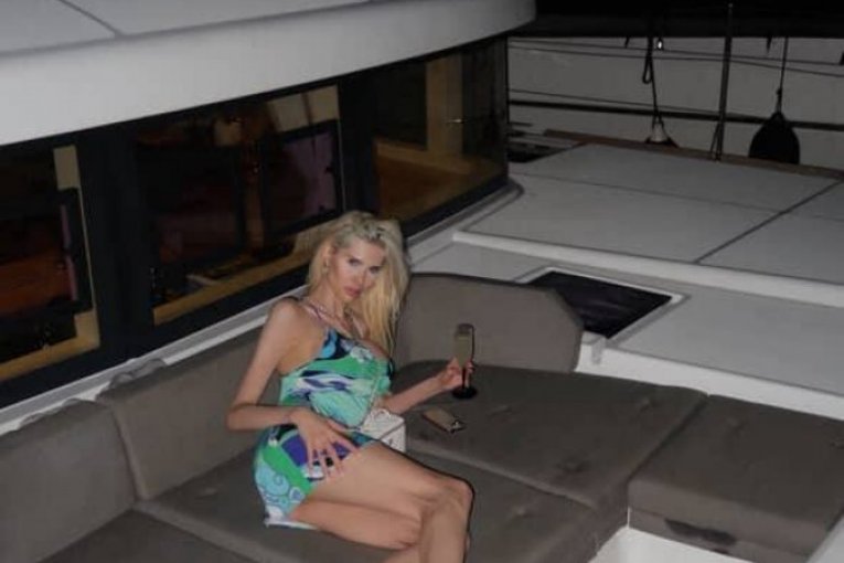 Deniz Dejm na jahti u Crnoj Gori