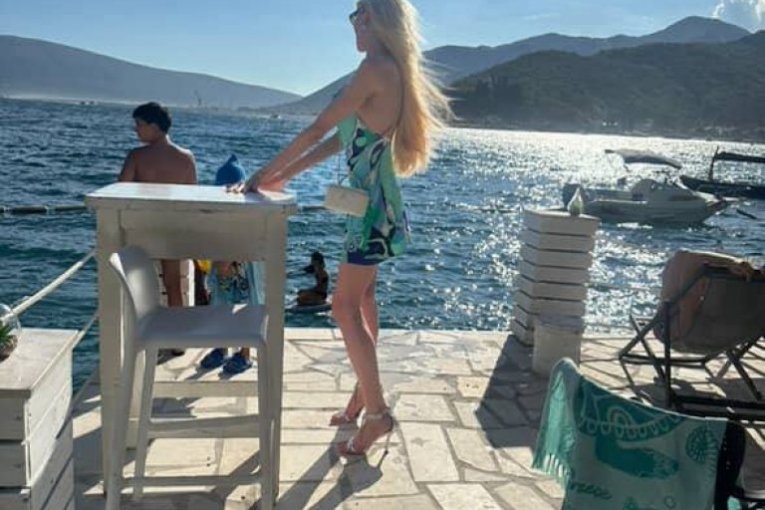 Deniz Dejm Denise Dame paparaco Crna Gora