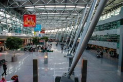 HAOS NA AERODROMU, KASNILO VIŠE OD 60 LETOVA: Putnici pobesneli kada su čuli RAZLOG