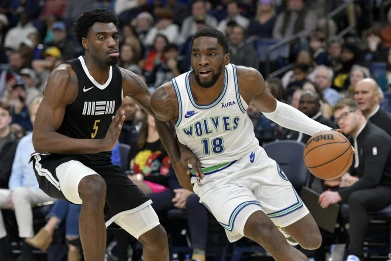 PARTIZAN ZAPALIO DRUŠTVENE MREŽE: Crno-beli objavili fotografiju novog pojačanja! (FOTO)