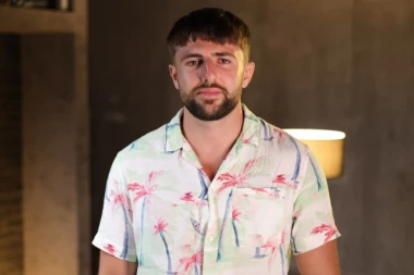 "DEVITO JE NAJVEĆI BIZNISMEN": Reper Grca ISKRENO o estradi, za Emom Radujko bi izgubio glavu - NIŠTA MI NE BI FALILO DA PROVEDEM NOĆ S NJOM! (VIDEO)