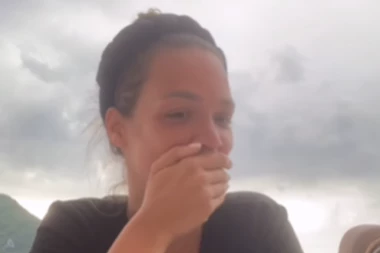 ŠTA SE DESILO SA MARIJOM MIKIĆ NAKON RAZVODA? Pevačica više NE LIČI NA SEBE, odlučila se na DRASTIČNU PROMENU! (FOTO)