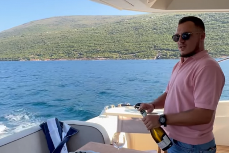 Anđela Đuričić i Gastoz instagram Crna Gora