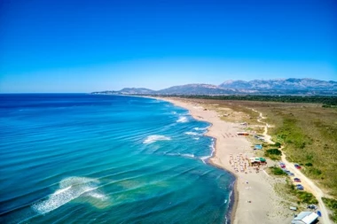 HITNO ZATVORENA POZNATA PLAŽA! Pojavili su se plavi zmajevi, ISTAKNUTA CRVENA ZASTAVICA!