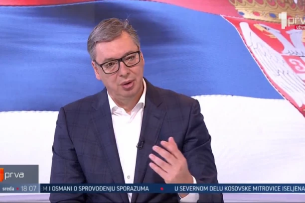 "PORODICI TO NIJE LAKO DA ČITA I SLUŠA"! Vučić o likovanju opozicionara zbog stanja Darka Glišića: "NIJE TAČNO DA SAM SE RADOVAO KAD JE ĐINĐIĆ UBIJEN"!