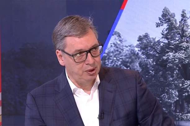 "DA SAČUVAMO MIR I POMOGNEMO GRAĐANIMA SRBIJE": Predsednik Vučić poslao poruku naciji: "MORAMO DA BUDEMO UZ NAŠ NAROD"