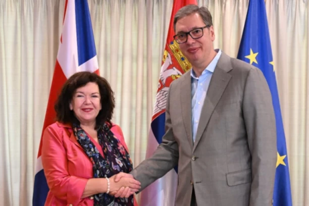 OGLASILA SE AMBASADA POVODOM SASTANKA VUČIĆA I PIRS:  Glavna tema dijalog Beograda i Prištine, ali i dešavanja u BiH