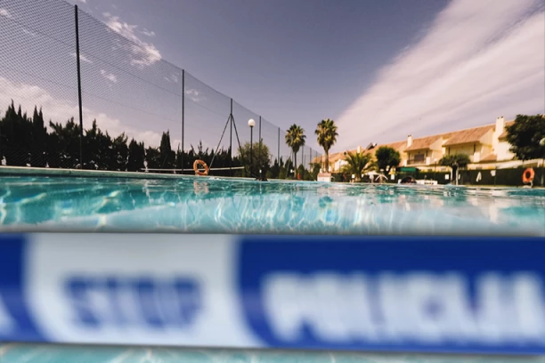 RANJEN MARKO LJUBIŠA KAN! Krvavi obračun na bazenu hotela u Budvi!