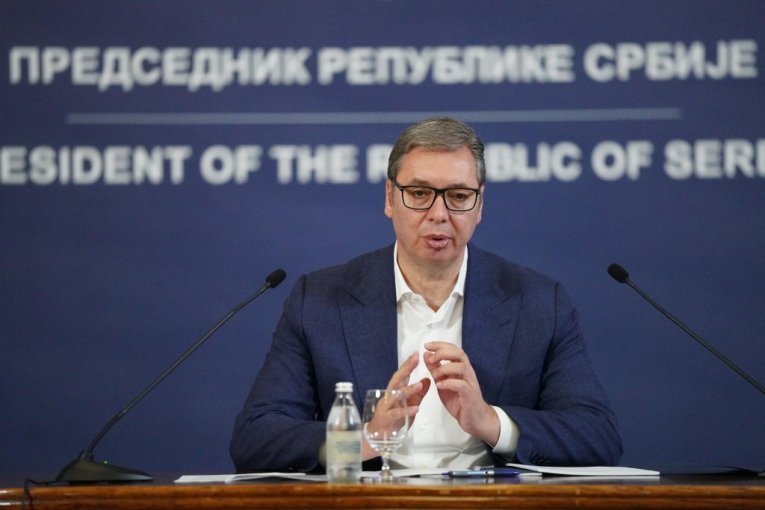 "JA SAM SVOJ ŽIVOT PODARIO I POSVETIO SRBIJI"! Vučić moćnu poruku uputio naciji! (VIDEO)