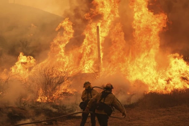 HOROR U NOĆNOM KLUBU! 25 ljudi nastrdalao u požaru!