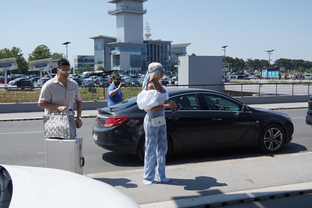 Jelena Karleuša na aerodromu "Nikola Tesla"