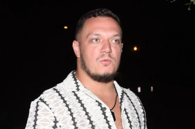 GASTOZ U CENTRU HAOSA! Hitno odloženo sve: To mi je bolna tema!