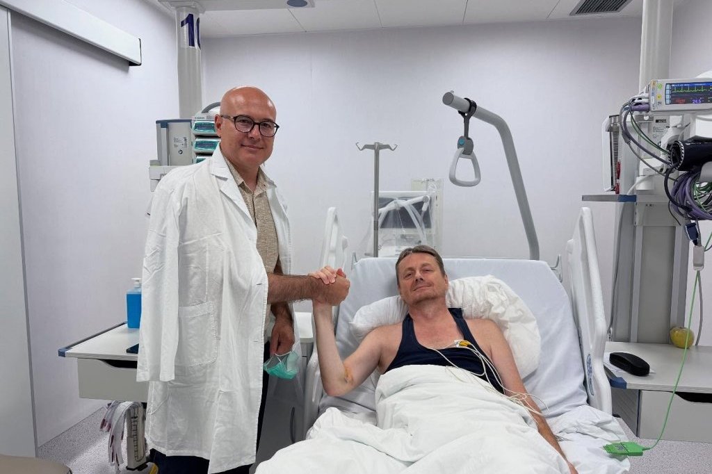 "USKORO NASTAVLJAMO" Vučević posetio Darka Glišića u bolnici (FOTO)