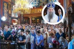 CRKVA NE SME DA SE PREOBRAŽAVA PO MERI SVETA – Patrijarh Porfirije služio liturgiju u Bežaniji i uputio snažnu poruku