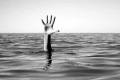 MUŠKARAC SE POSLE KRŠTENJA UDAVIO U BAZENU: Familija šokirana KO je uhapšen i optužen za ubistvo