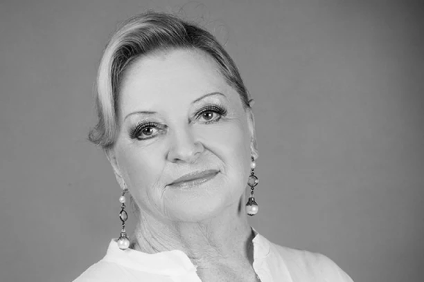 UMRLA ČUVENA GABI NOVAK!