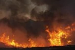 BUKNUO VELIKI POŽAR NA DEPONIJI! Vatrogasci i policija na licu mesta - VATRA SE PRIBLIŽAVA OBLIŽNJEM SELU!
