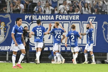 FUDBALERI LEHA STIGLI U BEOGRAD!