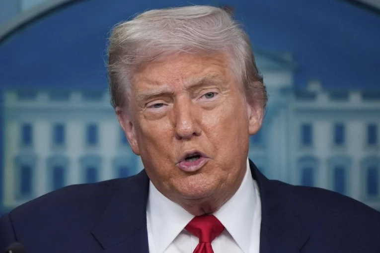 "RAZGOVARAO SAM SA PREMIJERIMA": Tramp otkrio šta će biti u sukobu Tajlanda i Kambodže!