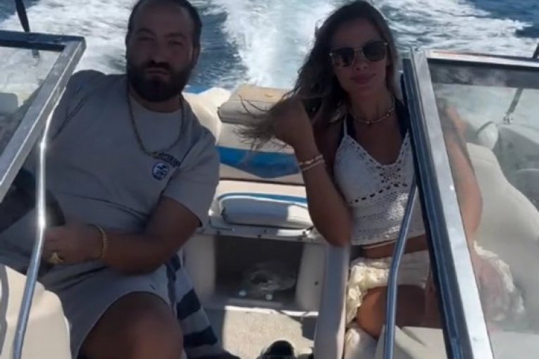 Rasta devojka Marija jahta Crna Gora