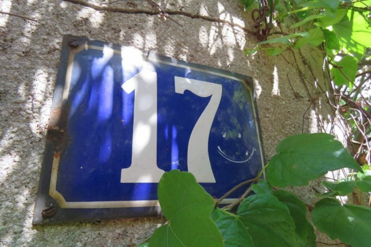 Sporna parcela u ulici Topolska 17 na Vračaru