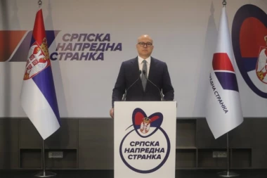 SVE MASKE SU PALE I SVI SU VIDELI KO SPROVODI NASILJE! Vučević o blokaderskom divljanju u Vrbasu: "Ako nas budete dirali, branićemo se kao jedan!" (FOTO, VIDEO)