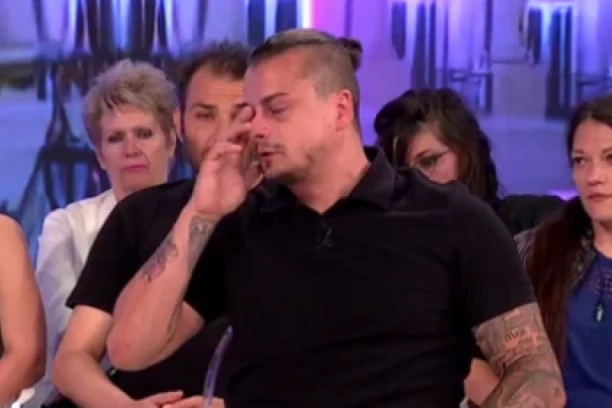 TERZI SE SLOŠILO USRED EMISIJE: Samo je prevrnuo očima, pa se VRISAK prolomio Pinkom!