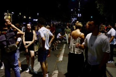 BLOKADERI SADA UDARILI NA VOJSKU SRBIJE! Okupili se kod Generalštaba! Maske su pale - cilj im je UNIŠTENJE NACIONALNE ODBRANE!