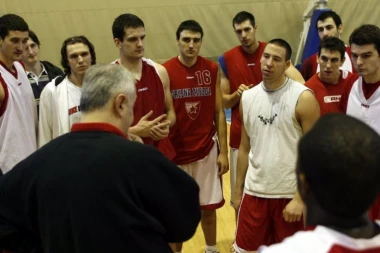 "HOĆE STOKA DA NAS NABIJE 30 RAZLIKE": Bivši trener Zvezde otkrio - to nema veze sa Partizanom