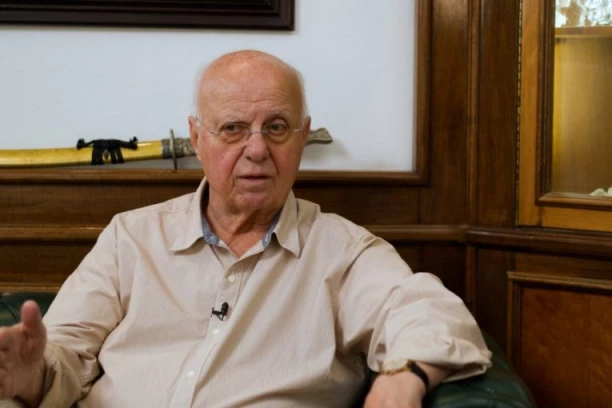 "BRANEĆI MILOŠEVIĆA, BRANIO SAM DRŽAVU!" Toma Fila gost emisije "Na ivici"! POZNATI ADVOKAT O NAJTEŽIM PREDMETIMA I BORBI DA IZAĐE IZ OČEVE SENKE! (VIDEO, FOTO)